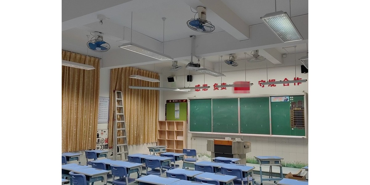案例｜岑松江夫人外国语学校护眼教室灯改造完毕，教室优质照明光环境开启学生新的学期